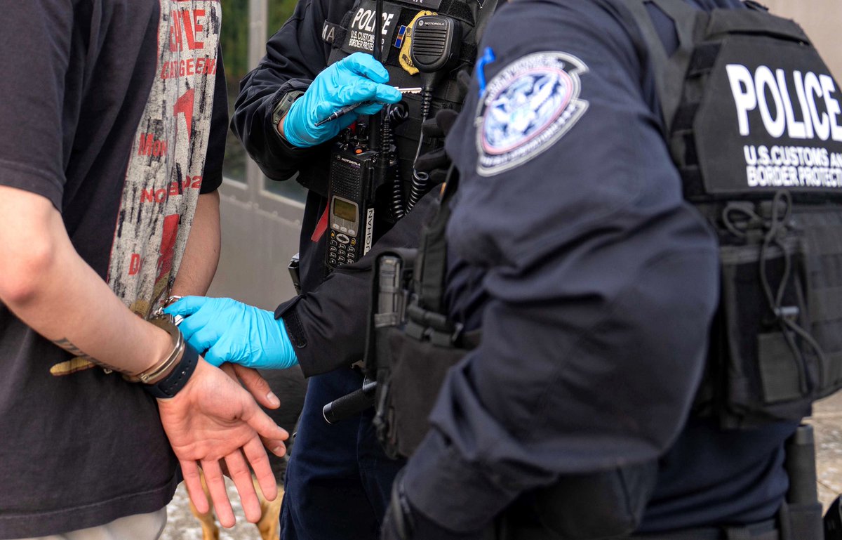 Today and always @cbp stands strong in support of our law enforcement partners across the nation, committed to ensuring the safety of our officers, agents, and the public. Make no mistake, the rule of law will be upheld. #OFOproud🇺🇸 #ProtectAmerica