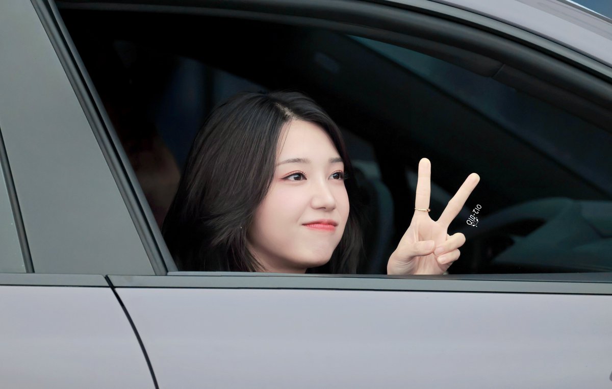 Forever__Eunji's tweet image. 250613 포르쉐 커뮤니티 밋업 은지 프리뷰

@Apinkjej 🐶🐾

진짜 인형인가 ?̊̈ ?̊̈ ?̊̈ ?̊̈ 

#Apink #에이핑크 #정은지 #은지 #郑恩地