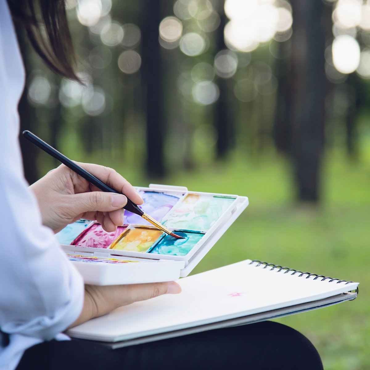 Take your artistic practice to the next level with our Intermediate Artist in the Gardens Workshop at Capel Manor College! Designed for those looking to deepen their creative skills through sketching and painting in our garden grounds. 

Apply now: hubs.ly/Q03pWbrB0