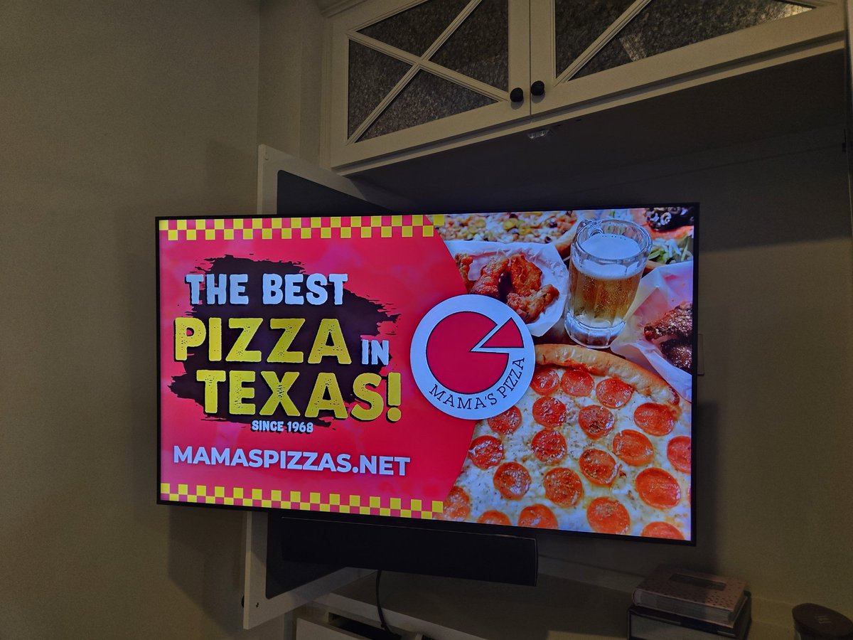 Truly the best pizza in TX! #themamaspizza