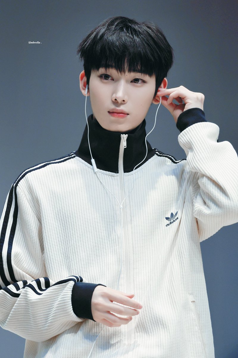 250613      🎧

#ENHYPEN #엔하이픈 #SUNOO #선우