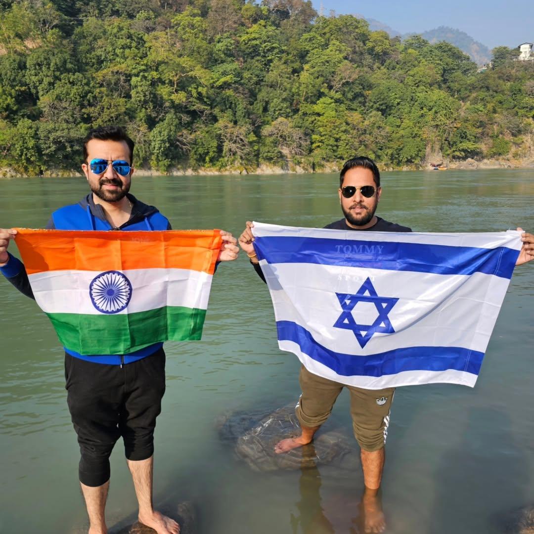 India stand with Israel against Islamic regime.

#Israel #Iran #Tehran #Netanyahu #Khamenei #tahran