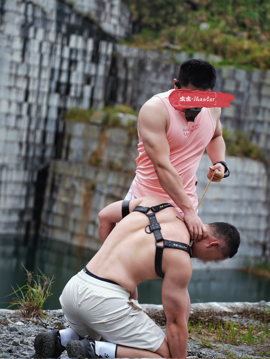 这里是废弃矿山
我劝你乖乖听话
不然…