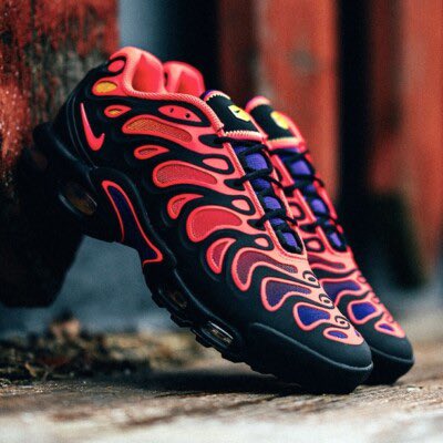 snkr_twitr's tweet photo. AD: PRICE DROP at $60
Nike Air Max Plus Drift 'Black/Bright Crimson'

Shop -> https://t.co/550E1ZaFVK https://t.co/AslcGwBstx
