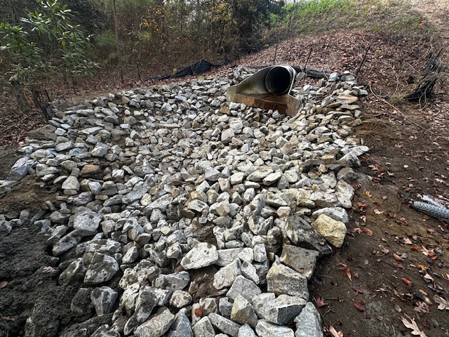 TPM10's tweet photo. Discover why energy dissipaters are key to stormwater management! Control erosion, protect infrastructure, and improve water quality. Check out our recent Charlotte restoration project. Read more: https://t.co/XF3TGQTRgZ #StormwaterManagement #EnergyDissipaters https://t.co/AKWrLbqOnc
