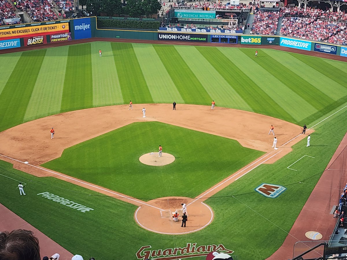 ParagonRobotics's tweet image. At Paragon Robotics, we believe that getting out of the office and spending time together reminds us how lucky we are to work with one another. We understand the importance of building a workplace where people enjoy showing up - for the work and for each other. 
#LifeAtParagon