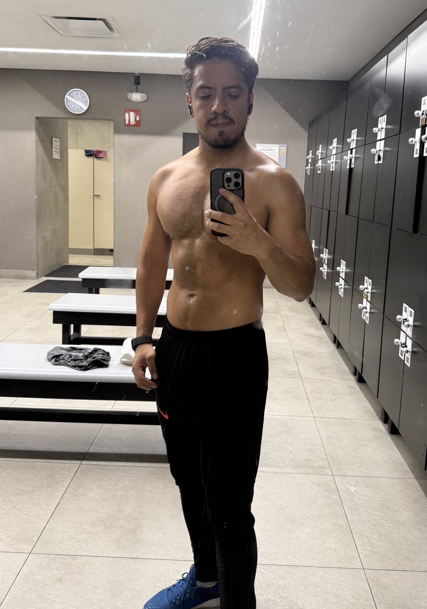 Esos abs mañaneros…

#gym  #gymmotivation #gay #gayfit #model #male #fit #fitness #muscle