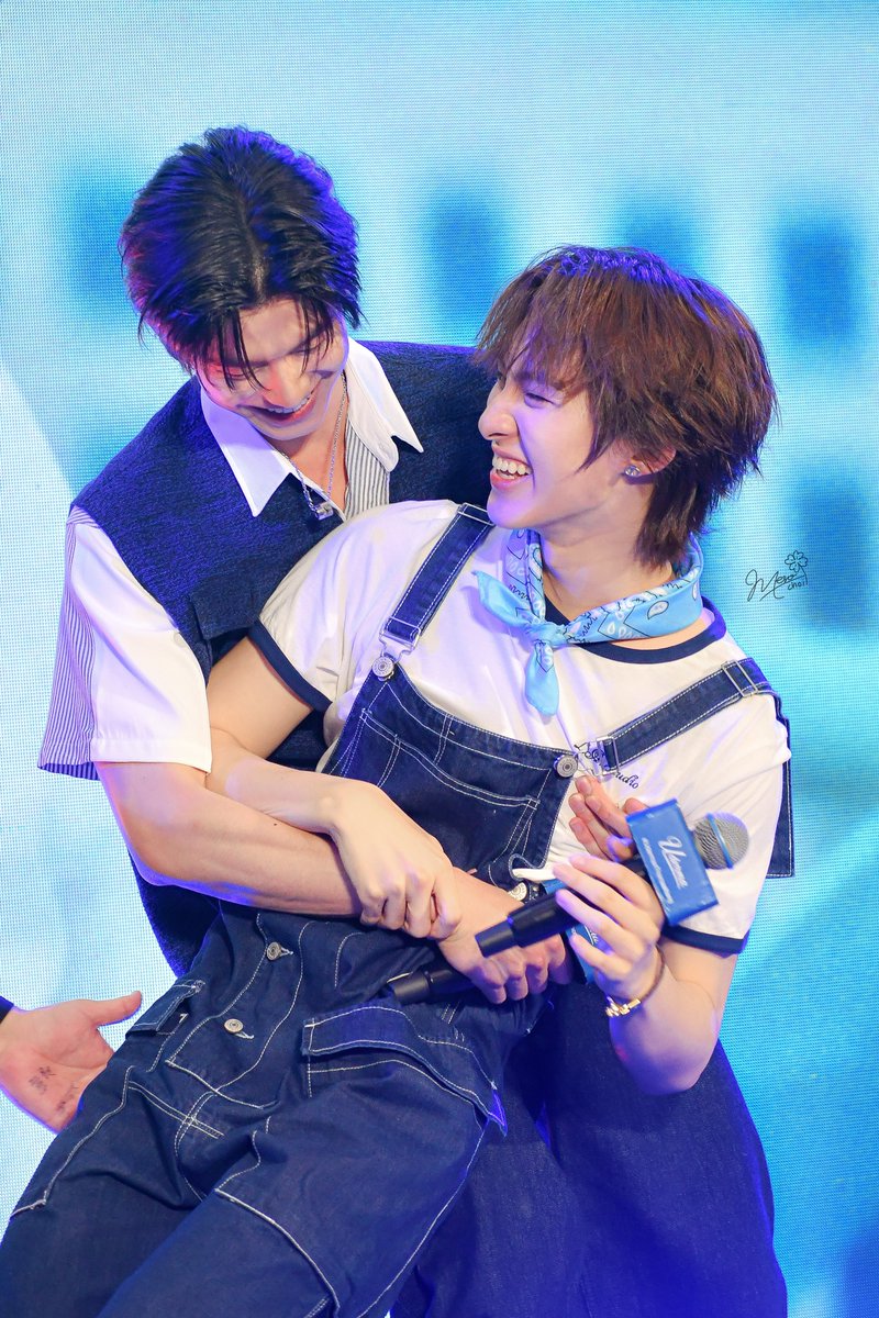 MesoChoi's tweet image. ⛔️ ประกาศตามหาสมองค่ะ ⛔️
ไม่แน่ใจว่าสมองไหลไปไหน 
หาไม่เจอเลยค่ะ เริ่มโกยไม่ถูก 🥺

TMK WITH UDERMA
#UdermaxThomasKong
#ยูเดอร์มาโลชั่นเติมตึงทุกตารางผิวกับโทมัสก้อง 
#โทมัสก้อง #thomaskong 
#tthomastc @tthomastc 
#kongjiro @kongjiro_