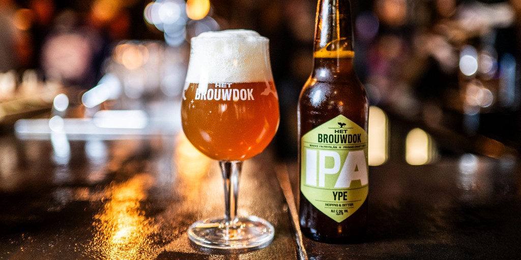 Ype, De Fryske IPA, onze blonde en bittere IPA , is het lekkerste zomerbier van Friesland !! 🥳
Na de Tripel (als beste Tripel van Nederland) dus wederom prijs voor de Havenbrouwerij. 
We binne Grutsk!

ow.ly/hFy950W91VQ

Foto: Hoge Noorden/Jacob van Essen