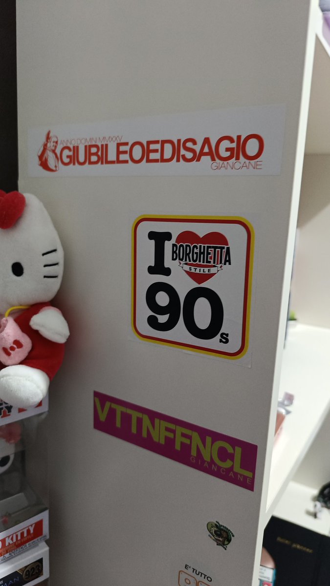 gli adesivi di <a href="/demperoniana/">PlayStation38 🇵🇸</a> sono i migliori 🥹