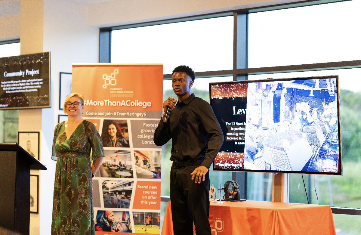 Haringey6thForm's tweet image. This week our #TeamHaringey6 students, teachers, parents and carers celebrated at our annual Student Star Awards - this took place at @stonexstadium we recognised our students that have gone above and beyond during their college journey #H6Proud #StarAwards #ApplyNow #Excellence