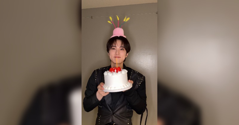 official__INI's tweet photo. [📱] 

✨HAPPY BIRTHDAY TAKUMI✨
(https://t.co/RM50O0z4PM)

#HAPPYTAKUMIDAY
#INI #尾崎匠海 #TAKUMI