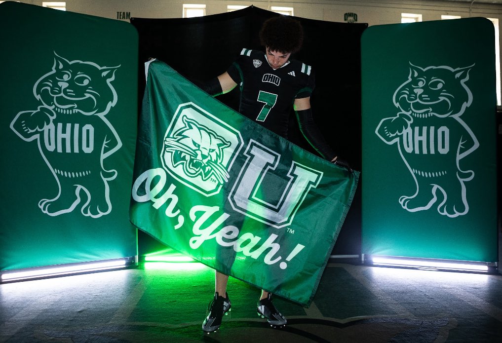 HughbanksMarcus's tweet photo. Great OV at OU💚!
@coachsmitttty @CoachDreAllen26 @LoganM_CFB @OhioFBRecruit @OUCats1 @OhioFootball https://t.co/bVWbcO2Nht