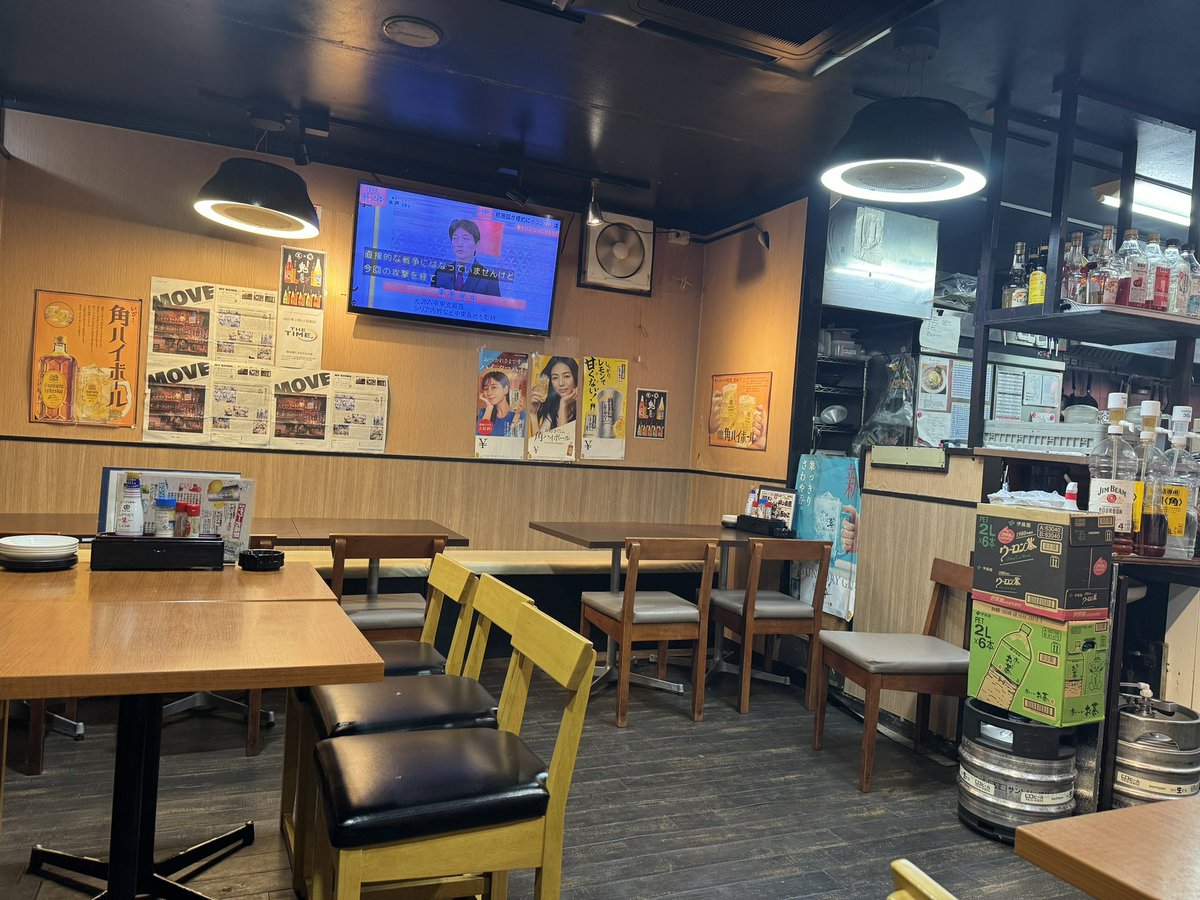 BarMurakumo's tweet photo. 屋台屋くろちゃんの近影。HPにはない素人アングル。開店1周年を7月に迎えるそうです。 https://t.co/Vblh5o5nKJ