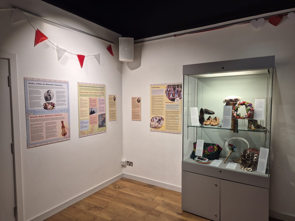 There just two weeks left to explore Polish traditions, food, dress, and lifestyle and some local legends with Polish heritage in the Czesc Hull, to my! / Hi Hull, it's us! exhibition

It is on display in the Streetlife Museum until Sunday 29 June!
