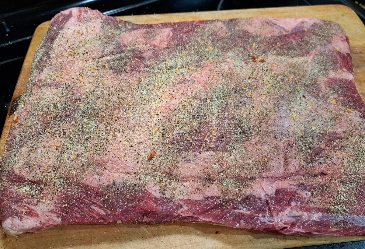 Wew lads! GM! Got me an 8-pound beef belly and I'm gonna smoke it like a brisket! After dry-brining it for a couple days in salt, pepper, garlic and steak seasoning. Let's see how it goes.