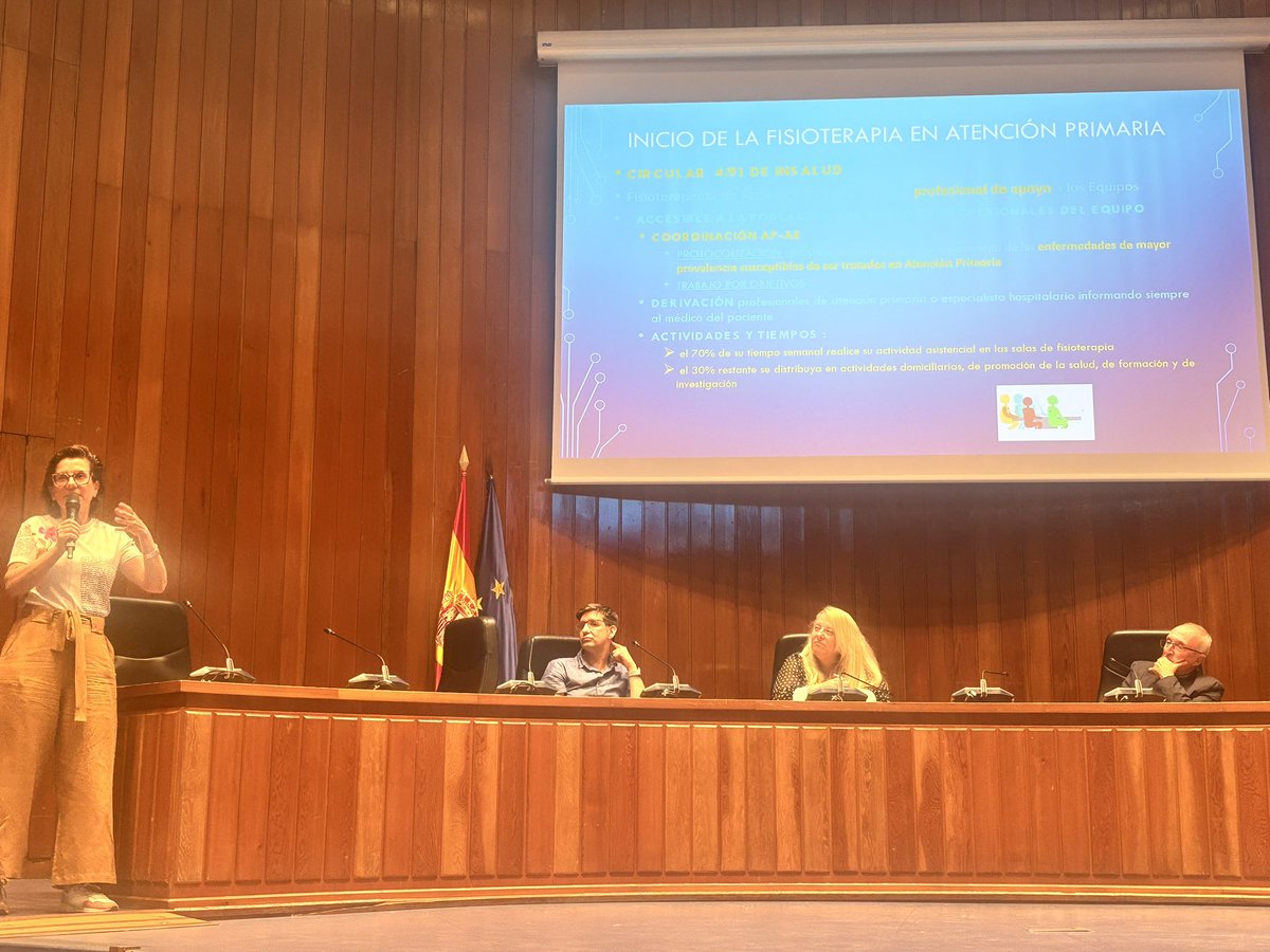 FADSPU's tweet image. María Eugenia Sánchez Llanos fisioterapeuta @aef_apsc plantea la problemática de la situación e la fisioterapia en #atenciónprimaria 

Pide autonomía profesional y capacidad resolutiva 

Añade q el 30% de afecciones musculoesqueléticas son las consultas del médico de familia