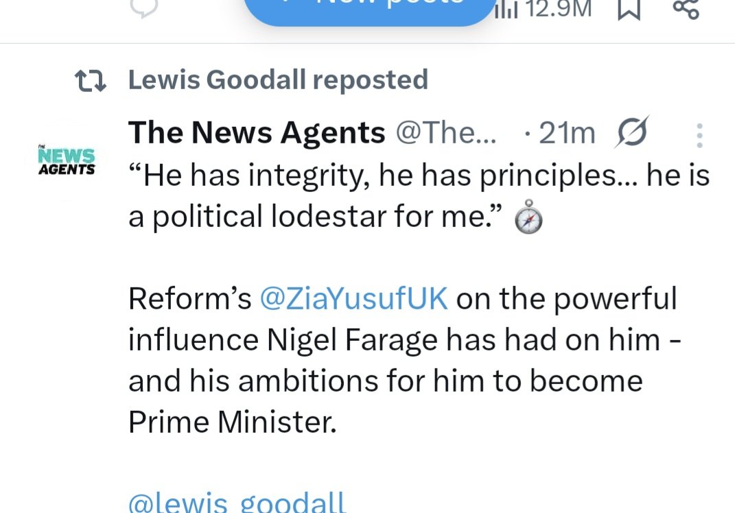 ItsJMoran's tweet photo. On several occasions, Farage has popped up on US right wing channels to disparage the NHS. He hates it. Except when it is politically convenient to clap it, as he did during the pandemic. He is a principle free zone. https://t.co/R35Th1a16R