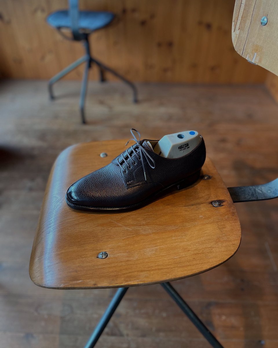 Plain toe