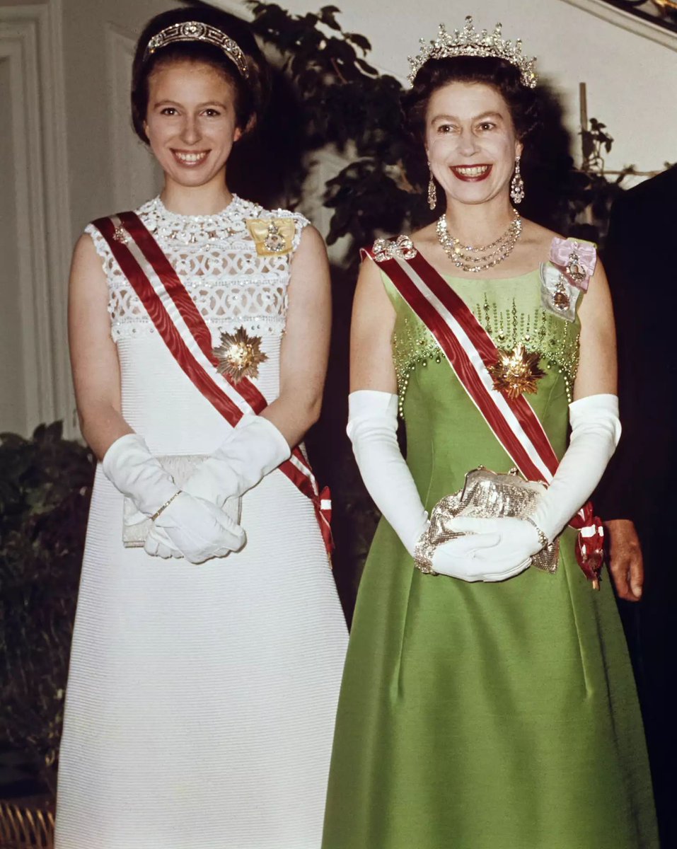 The Crown Chronicles tweet media