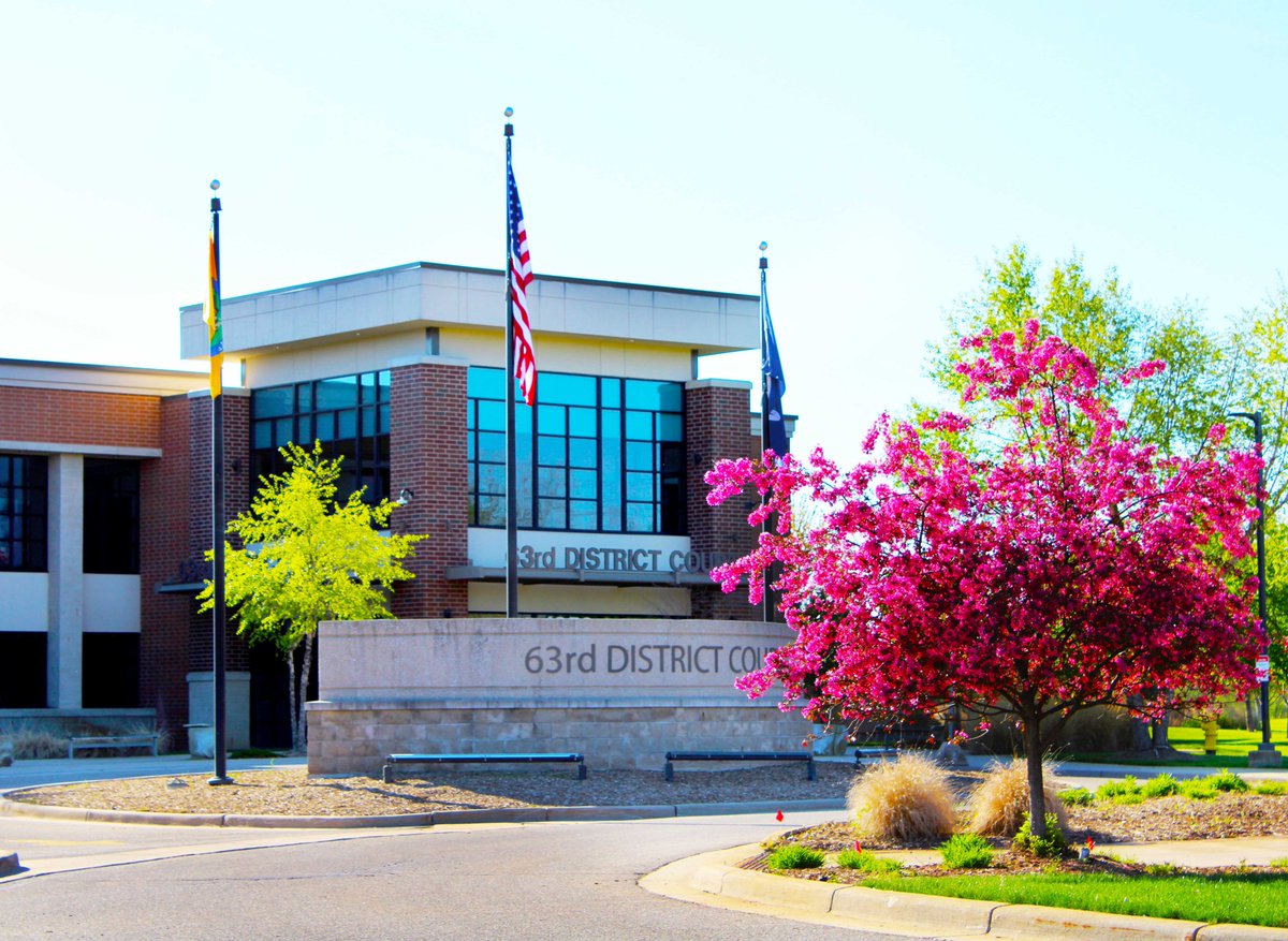 Big news! Our 63rd District Court is officially live with MiFILE, the statewide electronic filing system! This means 24/7 access for attorneys &amp; self-represented litigants to submit/serve legal documents online - no trips to the courthouse! 

Read more: content.govdelivery.com/accounts/KENTC…