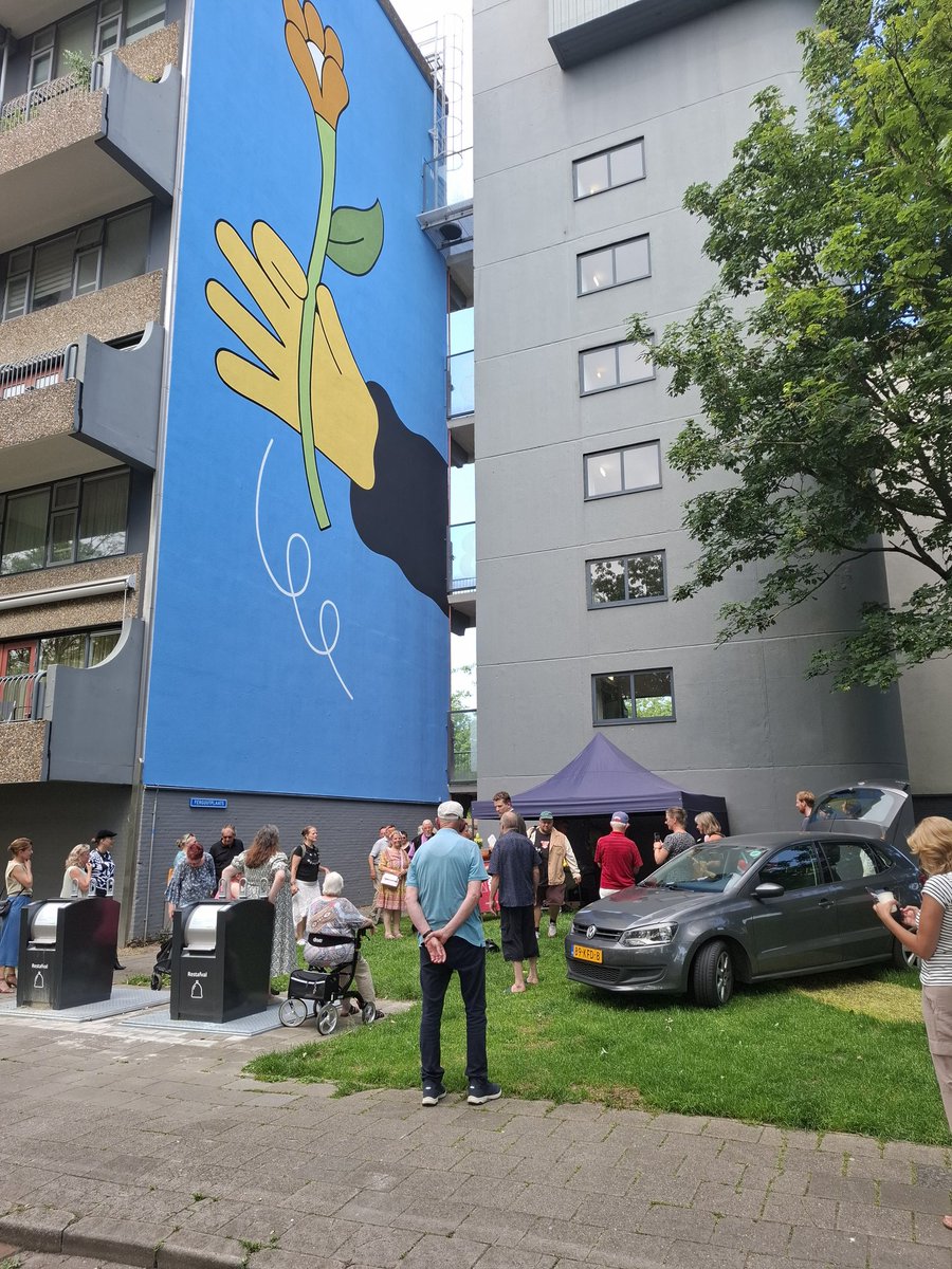 Kunst op de gevel. De <a href="/Gem_Amersfoort/">Gemeente Amersfoort</a>  maakt beloftes waar. Verbinden met een lief gebaar. <a href="/deAlliantie/">de Alliantie</a>