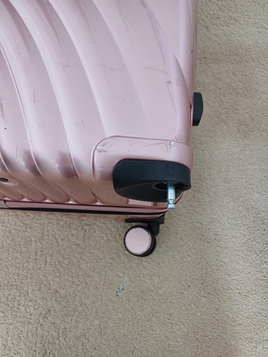 johnvicars's tweet photo. @itluggage can you help and send out a replacement wheel which has fallen off our suitcase 1 year old. Rose Gold. Customer service email keeps bouncing back. https://t.co/x2potHvMYd