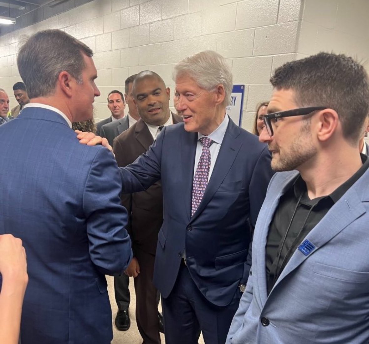 KY Red (@dahms8484) on Twitter photo <a href="/Smokahontas2024/">Smokahontas</a> <a href="/AsraNomani/">Asra Nomani</a> Democrat King Soros is funding a “no kings “ rally endorsed by the Soros “mom jeans” puppet Beshear?! I’m shocked! Bahahaha <a href="/Smokahontas2024/">Smokahontas</a> <a href="/AsraNomani/">Asra Nomani</a> Democrat King Soros is funding a “no kings “ rally endorsed by the Soros “mom jeans” puppet Beshear?! I’m shocked! Bahahaha