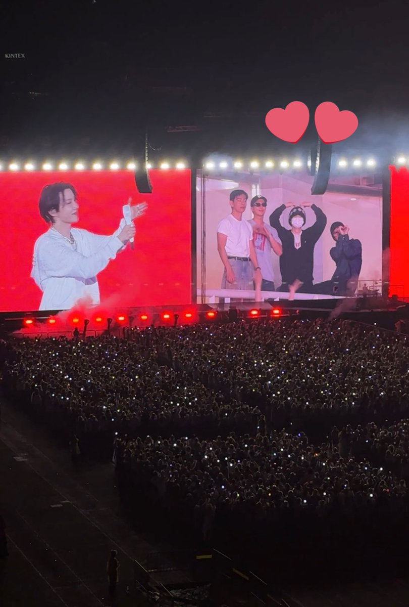 didi ♱ 🍒⭐️ vio a BTS y Hobi tweet media