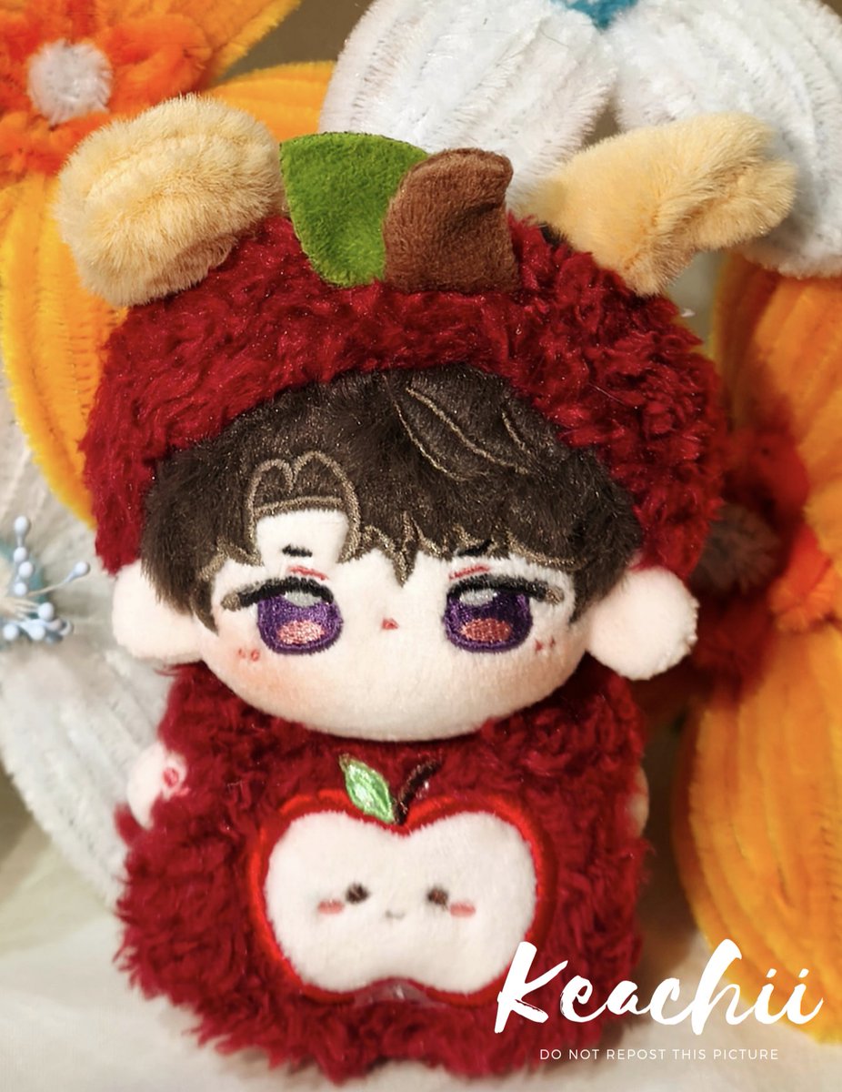 keachii_'s tweet photo. Happy birthday Caleb~! 🍎 Made it in time before your birthday ends 💖  

These plushies are so adorable tysm 
@hellopsby for hosting the Caleb GO! 🥰

Clothes: @TannieMallowsPH

#keachiicollect #夏以昼 #マヒル #Caleb #HBDCaleb #Juneleb  #マヒル誕生日2025 #夏以昼生日快乐 https://t.co/Irlksm2o1U
