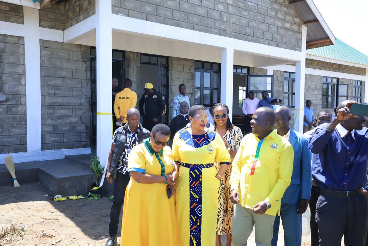 Anita Annet Among (@anitahamong) on Twitter photo Iโm having a wonderful time connecting with the people in the Gweri constituency of Soroti District. Where we commissioned a new classroom block at Aukot Community Secondary School. I commend Hon <a href="/HerbertAriko/">Herbert Edmund Ariko</a> for his dedication to the community and his contributions to critical Iโm having a wonderful time connecting with the people in the Gweri constituency of Soroti District. Where we commissioned a new classroom block at Aukot Community Secondary School. I commend Hon <a href="/HerbertAriko/">Herbert Edmund Ariko</a> for his dedication to the community and his contributions to critical
