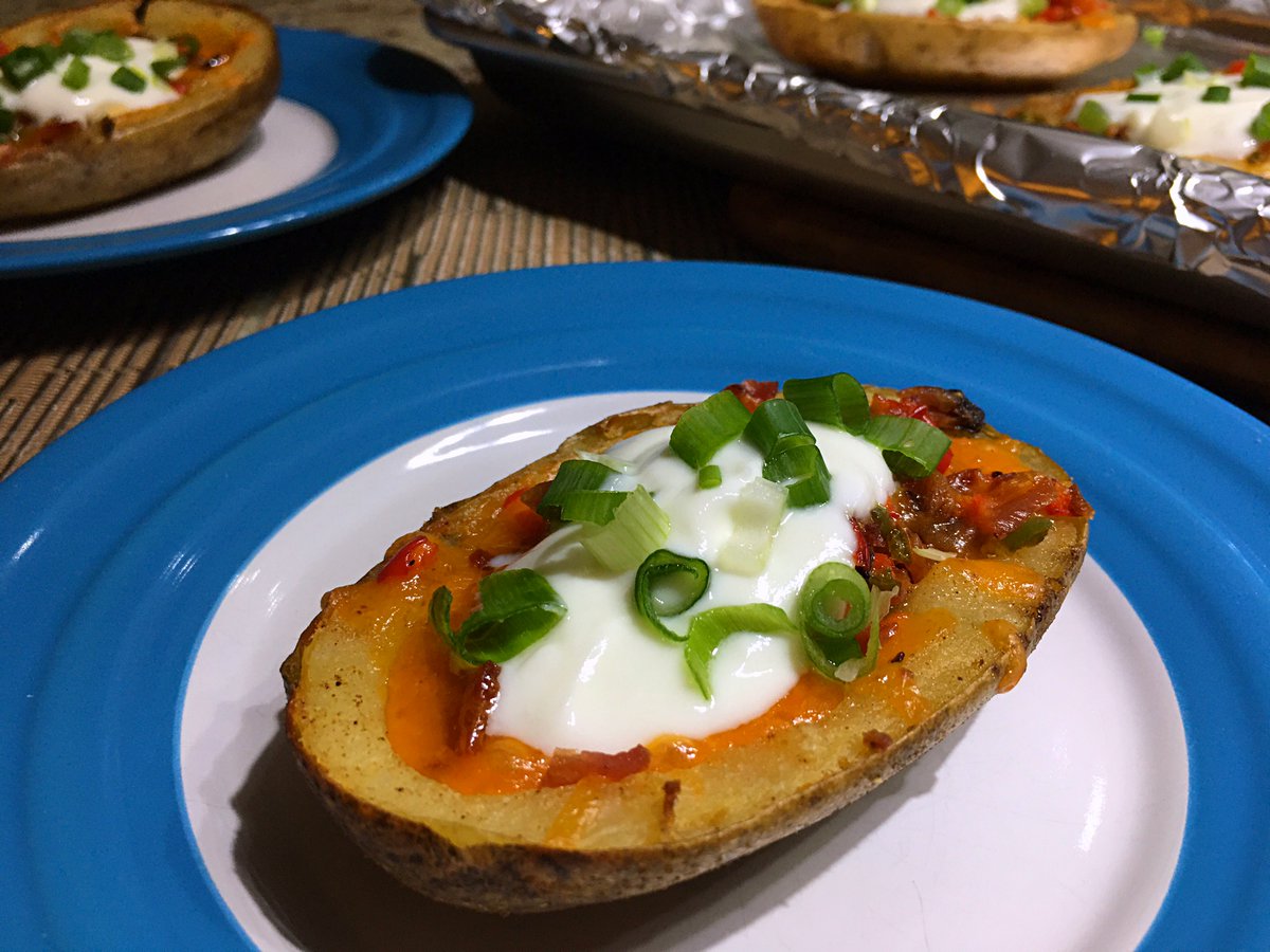 clubfoody (@clubfoody1) on Twitter photo Today is #PotatoDay🥔🍠
Potato Skins... simple & yet so tasty! 😋
(check out my next post👆 & the previous one 👇 for more potato recipes)
#YouTube 📽️: youtu.be/zqX-rdR4sY8
#RECIPE ➡️: clubfoody.com/cf-recipes/pot…
<a href="/EventGuideToday/">EventGuide Today</a> <a href="/DiningGuide2Day/">DiningGuide Today</a> #RecipeOfTheDay Today is #PotatoDay🥔🍠
Potato Skins... simple & yet so tasty! 😋
(check out my next post👆 & the previous one 👇 for more potato recipes)
#YouTube 📽️: youtu.be/zqX-rdR4sY8
#RECIPE ➡️: clubfoody.com/cf-recipes/pot…
<a href="/EventGuideToday/">EventGuide Today</a> <a href="/DiningGuide2Day/">DiningGuide Today</a> #RecipeOfTheDay