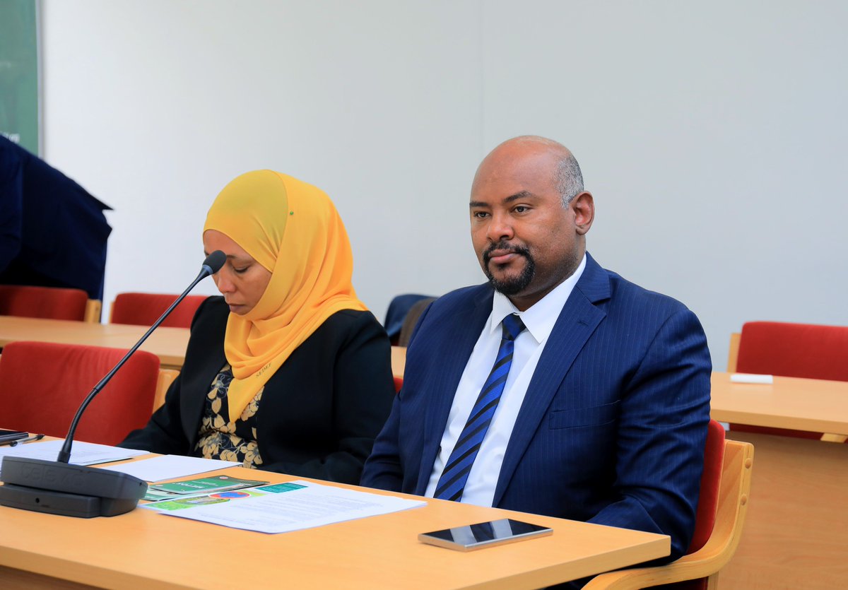 AICCRA (@cgiarafrica) on Twitter photo ✨At the #SmartHarvest high-level stakeholder briefing meeting <a href="/ILRI/">ILRI.org</a> 🇪🇹, AICCRA, with its partners at <a href="/ICARDA/">ICARDA</a>, <a href="/BiovIntCIAT_eng/">Alliance of Bioversity International and CIAT</a> and <a href="/metos_austria/">METOS® by Pessl Instruments</a>, showcased the program's work on digital innovations and SmartHarvest to accelerate Ethiopia’s agricultural transformation🚜📲 ✨At the #SmartHarvest high-level stakeholder briefing meeting <a href="/ILRI/">ILRI.org</a> 🇪🇹, AICCRA, with its partners at <a href="/ICARDA/">ICARDA</a>, <a href="/BiovIntCIAT_eng/">Alliance of Bioversity International and CIAT</a> and <a href="/metos_austria/">METOS® by Pessl Instruments</a>, showcased the program's work on digital innovations and SmartHarvest to accelerate Ethiopia’s agricultural transformation🚜📲
