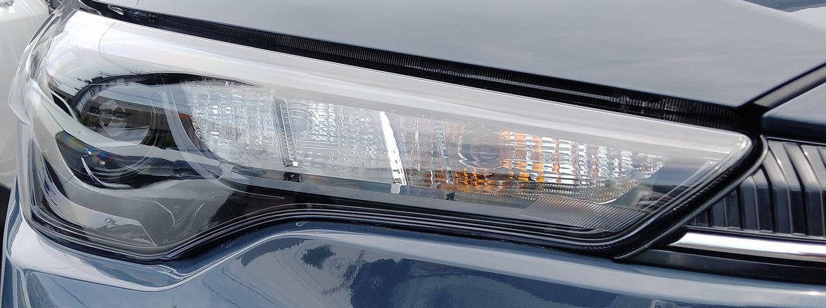 Zばかりに目がいってしまいますが、Sも確認です。 #トヨタ #カローラ