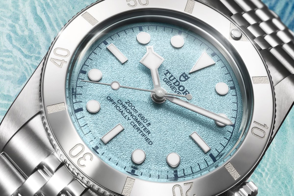 Check out the new #TudorBlackBay 54 “Lagoon Blue,” where every design element captures the spirit of sun-drenched seas and endless skies, perfectly reflected in its mirror-polished bezel.

#TudorWatch #Rolex #RolexTudor
