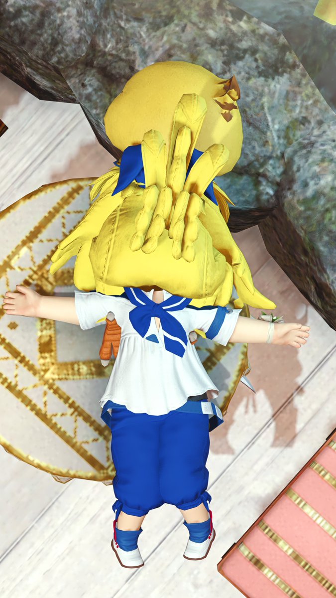 I found a nest at Potot Beach Cafe! I felt an urgent need to roost, so I went searching for a victim! Lo and behold, I saw a fainted PuluPulu Pototo and roosted on him!

<a href="/pulupulupototo/">It's Pulu</a> makes a good nest! I am about to lay my egg soon bok bok! 

#pototcafe

Garuda, Mist p20 w21