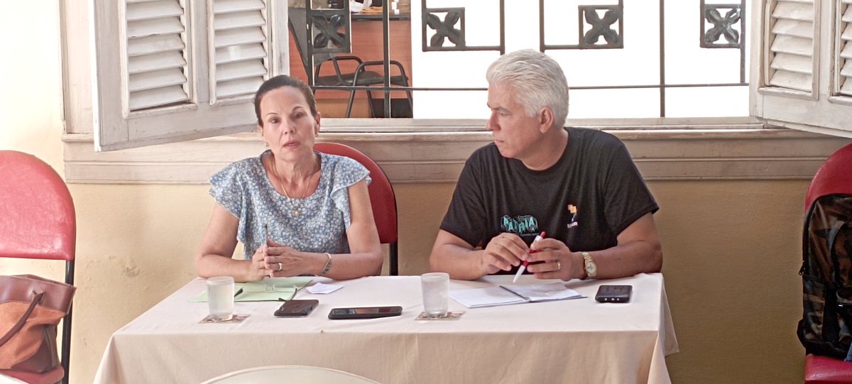 UNEACCIEGODEAVILA tweet media