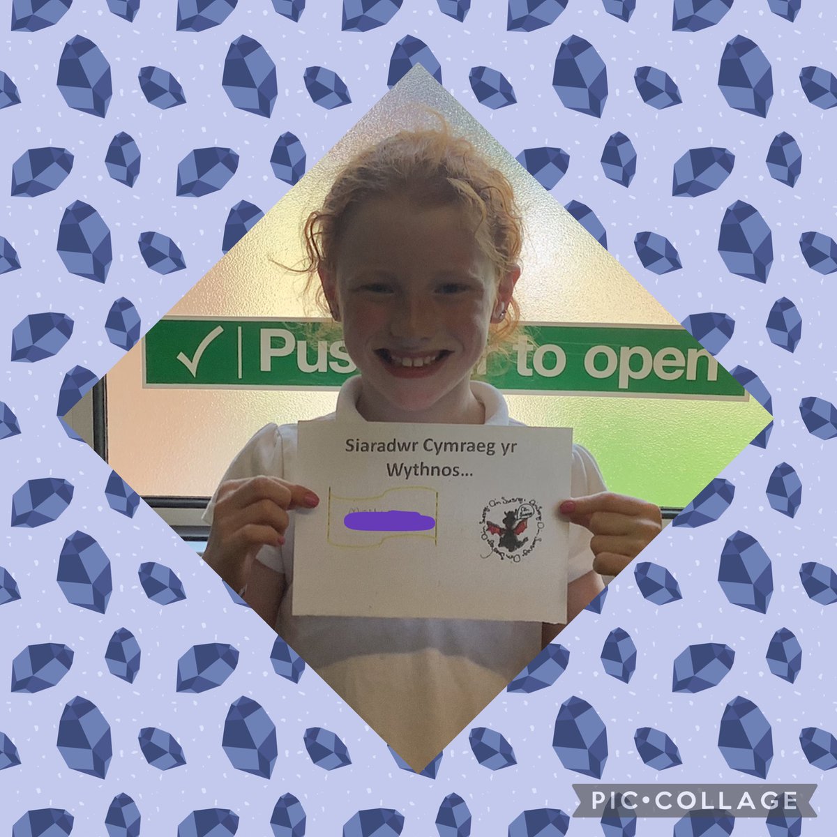 Congratulations to the Star of the Week and the Siaradwr Cymraeg yr Wythnos in dosbarth Mrs Crook.