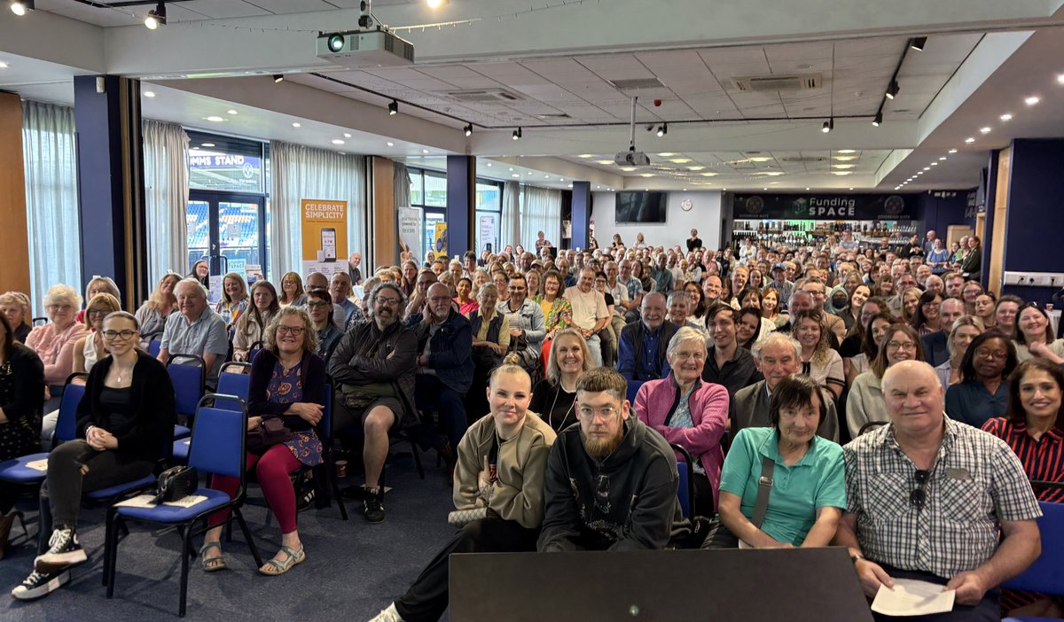 An iced latte…a break on a long drive back 

Yet what an amazing morning spent with so many living with #T1Diabetes 

Said this before- and will say it again 

YOUR love and kindness? 

Is absolutely incredible 

“Your Ma would be proud” got me a bit emotional 

Dusty place