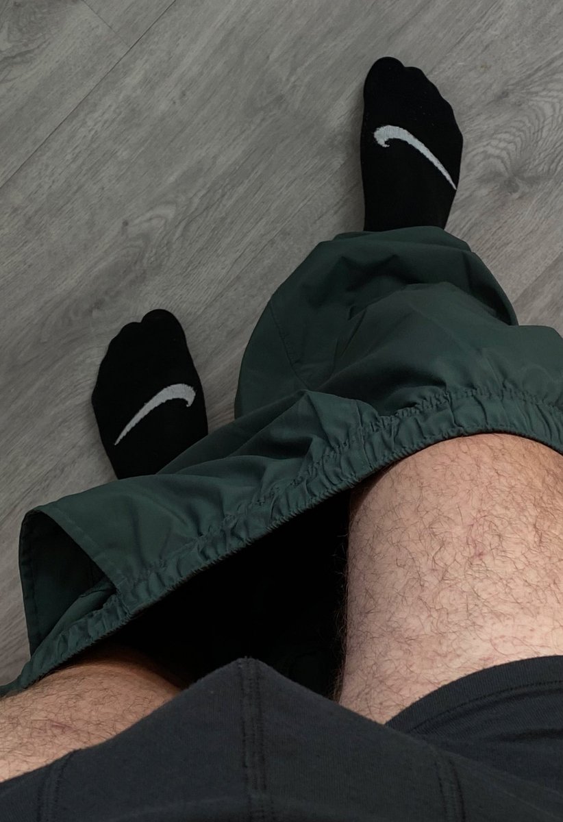 Leo (@feetboyhere) on Twitter photo 