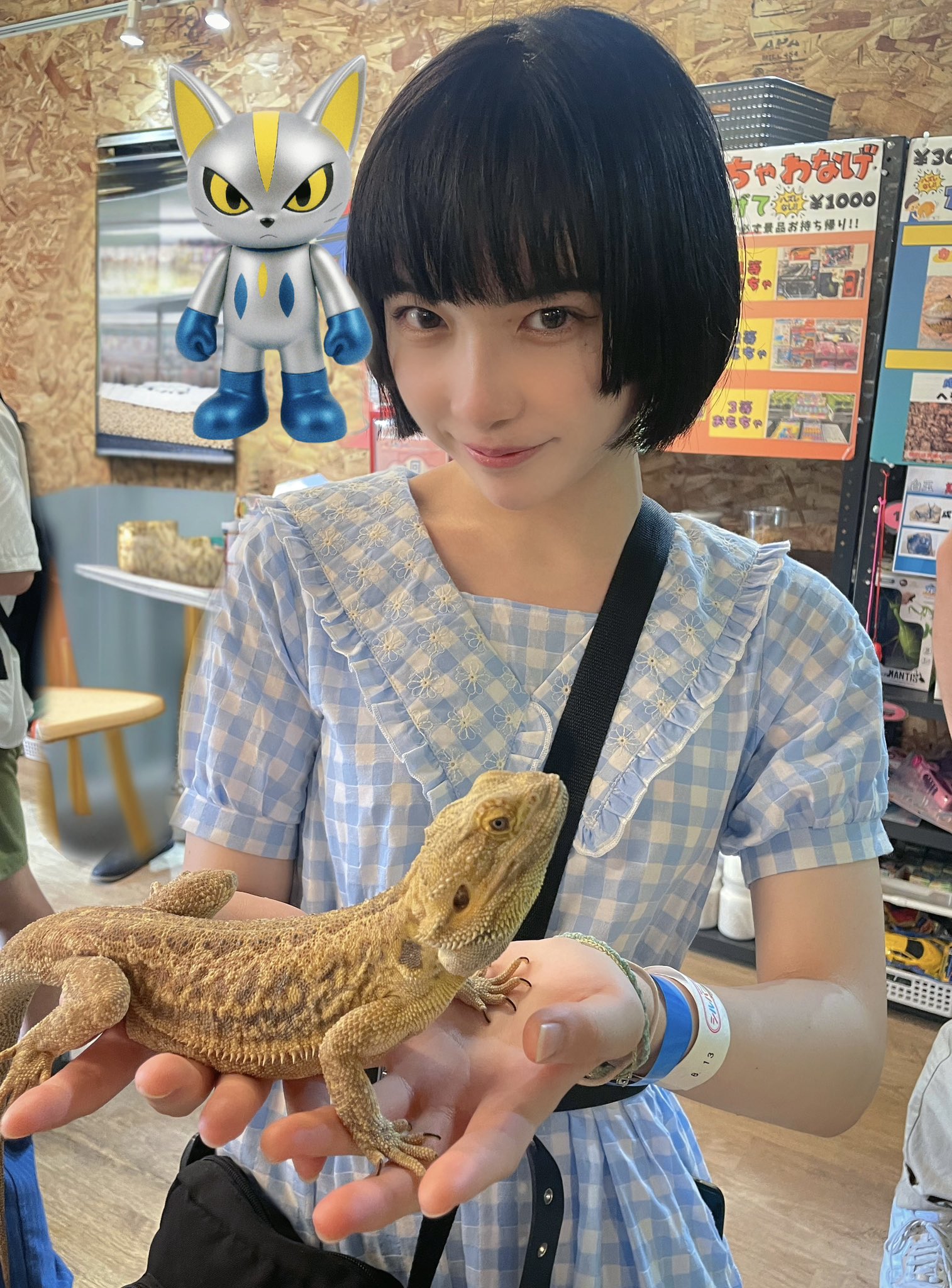 子供部屋おじさん。よしはるちゃんの墓