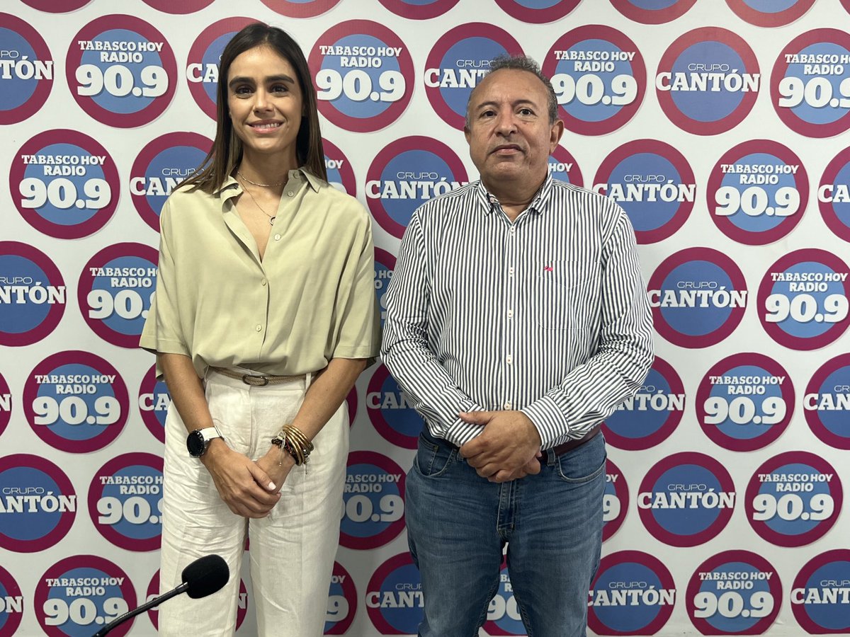 TabascohoyFM's tweet photo. #NoticieroMatutinoTHR☀️| Esta mañana, en entrevista, la Mtra. Alexandra Rebolledo González, directora de la #DECUR del @CentroInforma, compartió importantes adelantos sobre , el #Festival #Villahermosa #2025 

#TabascoHoyRadio909  #Villahermosa #Entrevista https://t.co/gRfK0wsQey