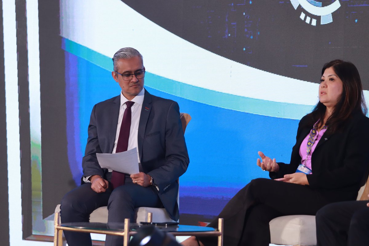 El 5 de junio fui invitado por la <a href="/CODECOF_CIG/">Comisión de Defensa del Comercio Formal - CODECOF</a>  de la Cámara de Industria de Guatemala para moderar el Panel "FRONTERAS EN RIESGO: estrategias para combatir las rutas del comercio ilícito".  compartiendo con Karen Yonamine Fujimoto  y  Hector Gonzáles Prera jefe de DIPAFRONT.