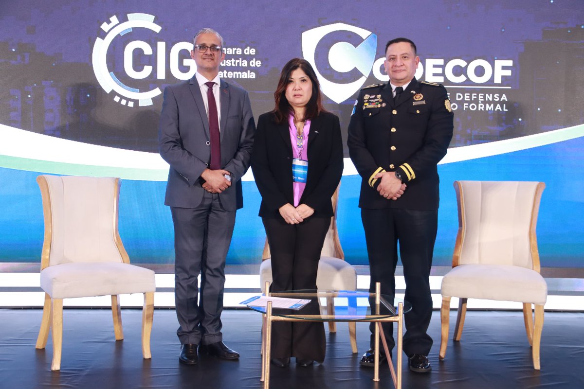 axelromg's tweet photo. El 5 de junio fui invitado por la @CODECOF_CIG  de la Cámara de Industria de Guatemala para moderar el Panel "FRONTERAS EN RIESGO: estrategias para combatir las rutas del comercio ilícito".  compartiendo con Karen Yonamine Fujimoto  y  Hector Gonzáles Prera jefe de DIPAFRONT. https://t.co/a1E53fyRAl