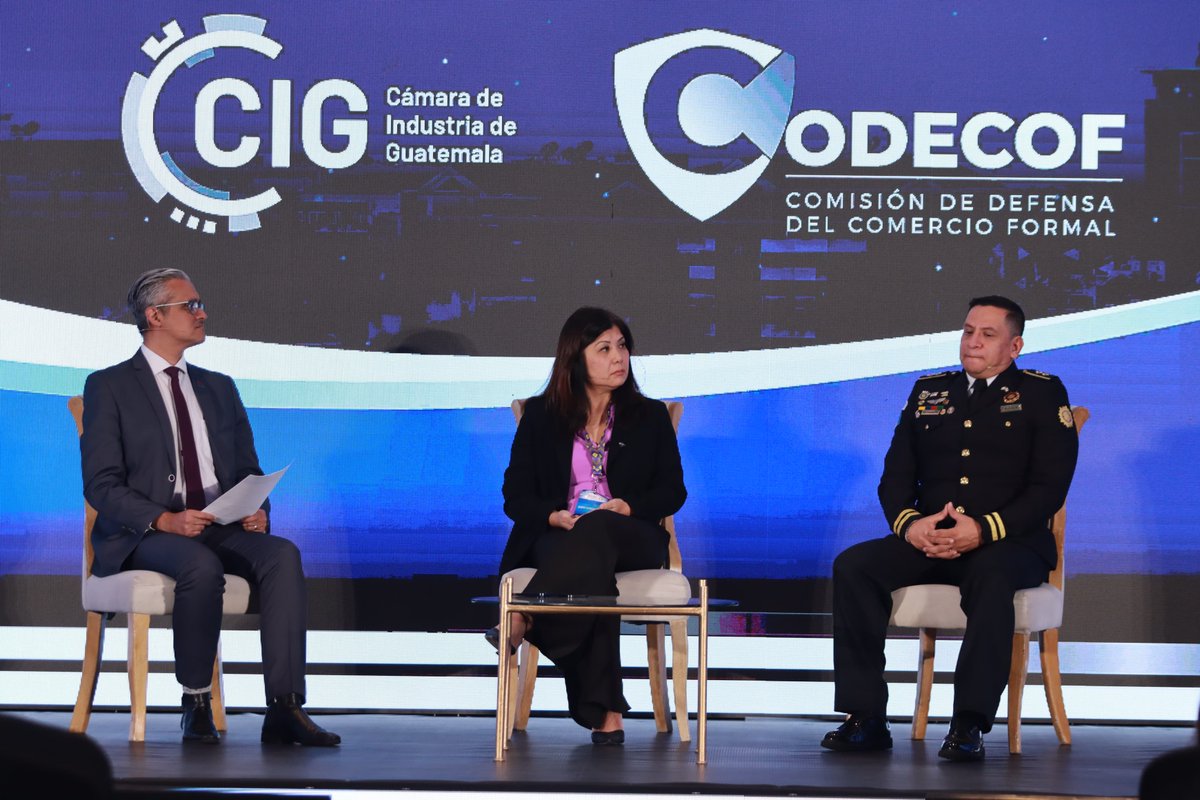 axelromg's tweet photo. El 5 de junio fui invitado por la @CODECOF_CIG  de la Cámara de Industria de Guatemala para moderar el Panel "FRONTERAS EN RIESGO: estrategias para combatir las rutas del comercio ilícito".  compartiendo con Karen Yonamine Fujimoto  y  Hector Gonzáles Prera jefe de DIPAFRONT. https://t.co/a1E53fyRAl