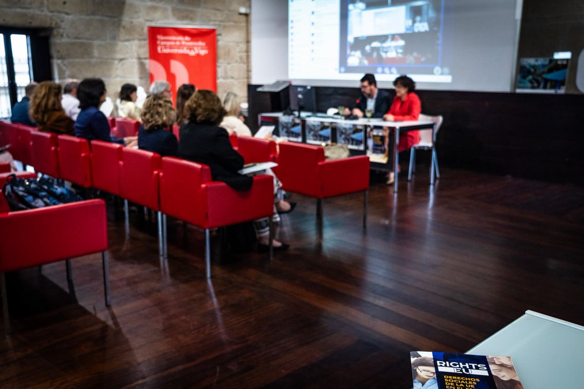 Ministerio Trabajo y Economía Social (@empleogob) on Twitter photo 🟰 El SE <a href="/jperezrey/">Joaquín Pérez Rey</a> ha clausurado el seminario Internacional 'La igualdad y la no discriminación como vector de referencia en la construcción de la Unión Europea" en <a href="/uvigo/">Universidade de Vigo</a>.
💭"La reforma laboral, la subida del salario mínimo o la ley de empleo nos acercan a una igualdad real". 🟰 El SE <a href="/jperezrey/">Joaquín Pérez Rey</a> ha clausurado el seminario Internacional 'La igualdad y la no discriminación como vector de referencia en la construcción de la Unión Europea" en <a href="/uvigo/">Universidade de Vigo</a>.
💭"La reforma laboral, la subida del salario mínimo o la ley de empleo nos acercan a una igualdad real".