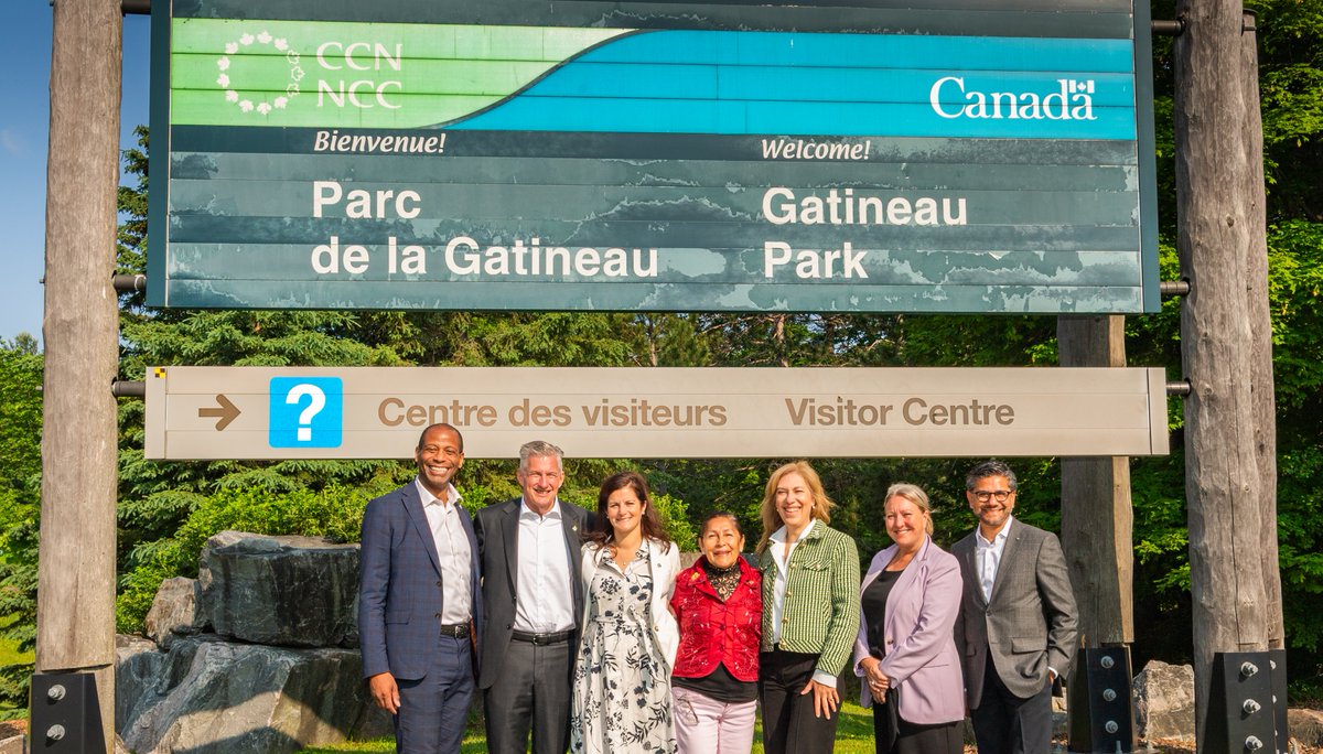Conférence de presse hier au parc de la Gatineau avec <a href="/SophieChatel1/">Sophie Chatel</a> et des députés de la région de la capitale nationale.

Nous avons présenté le projet de loi S-229 pour assurer la protection du parc de la Gatineau pour les générations à venir!