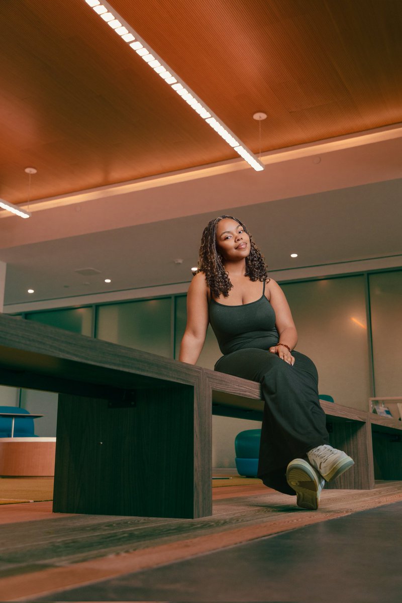 Telling the story on a 24mm📸🪄