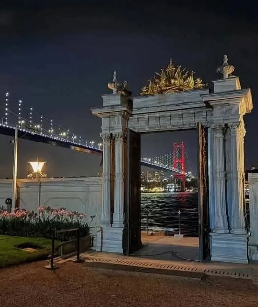 Sfran_34's tweet image. Tavır bir seçimdir. 
Mutluluk bir seçimdir. 
İyimserlik bir seçimdir. 
Kibarlık bir seçimdir. 
İyilik bir seçimdir. 
Vermek bir seçimdir. 
Saygı bir seçimdir. 
Seçtiğiniz şey,
olduğunuz şey olur. 
Bilgece seçin.