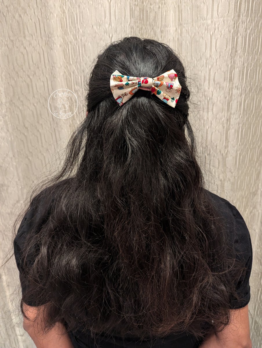 80sqween's tweet image. Happy #FridayThe13th !! We love our bandanas, bow tie, &amp;amp; hair bow from @BellaShihTzuAce  shop, blackpoolbella.com . We bought these items for ourselves &amp;amp; as gifts. The quality is great so don&apos;t forget it&apos;s 50% off. 
#dogs #dogsofx #DogsofTwitter #CatsonX #Snowby #ChewbySnow